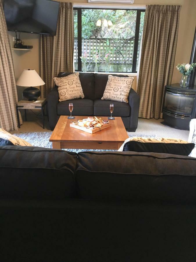Cherrywood Cottage Akaroa Luaran gambar